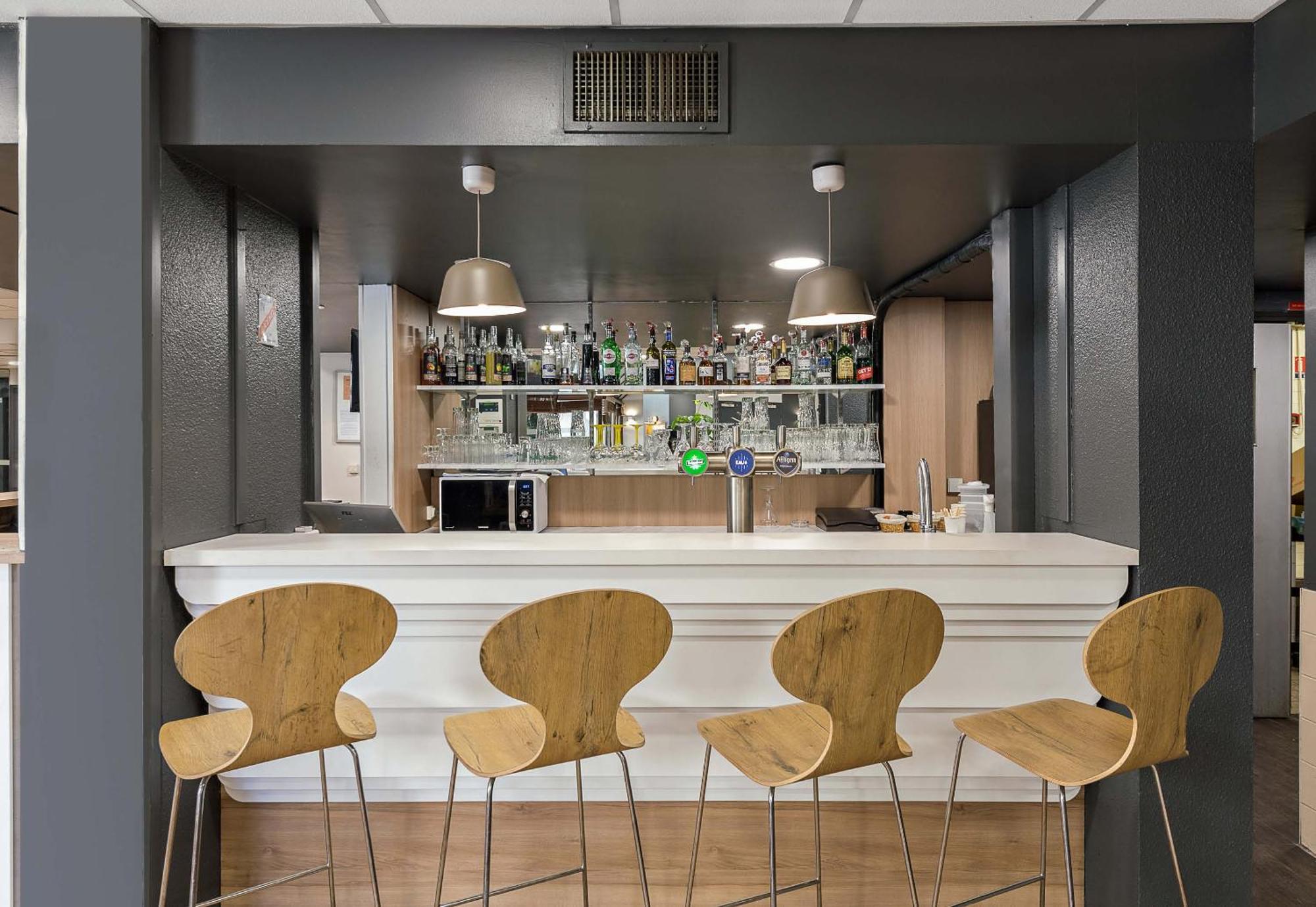 Centre Rive Droite Hotel